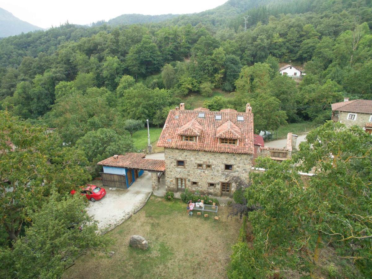 La Yosa De Arguebanes Villa Luaran gambar